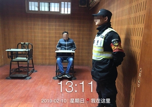 小偷春節(jié)不休息，特保當(dāng)場(chǎng)就拿下 -----周浦市容項(xiàng)目隊(duì)員抓捕小偷